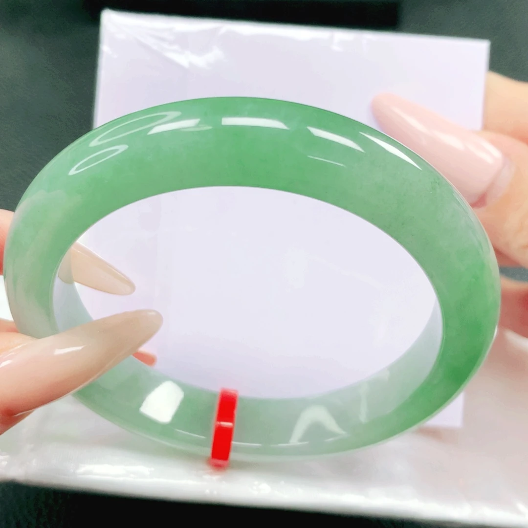 翡翠未镶嵌手镯61