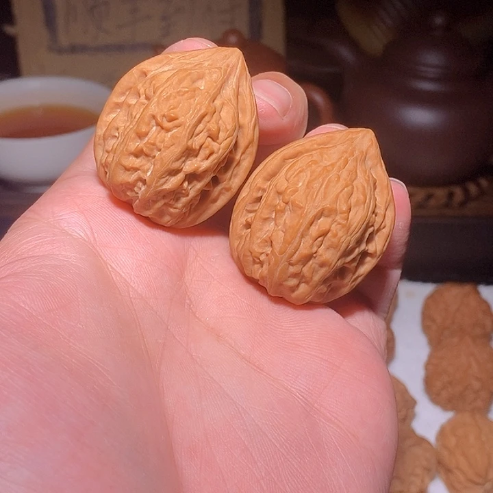 文玩核桃手把件鸭嘴