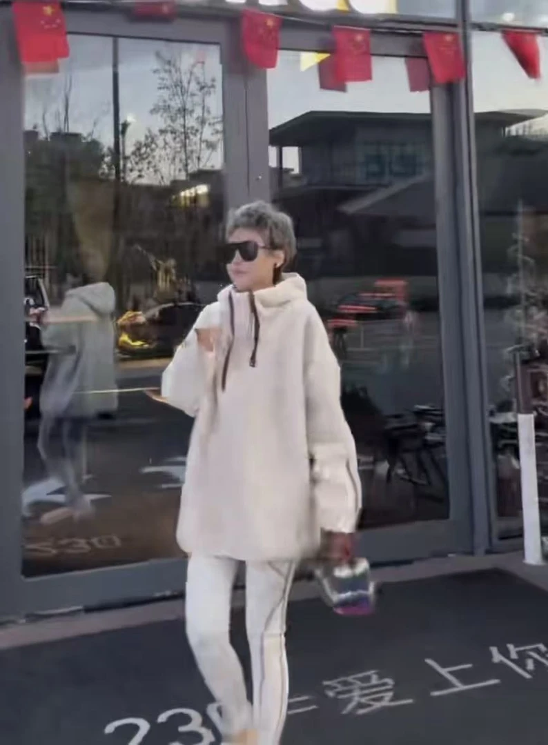 2025秋冬设计时尚百搭高领气质卫衣抽绳宽松保暖毛毛显瘦上衣6159