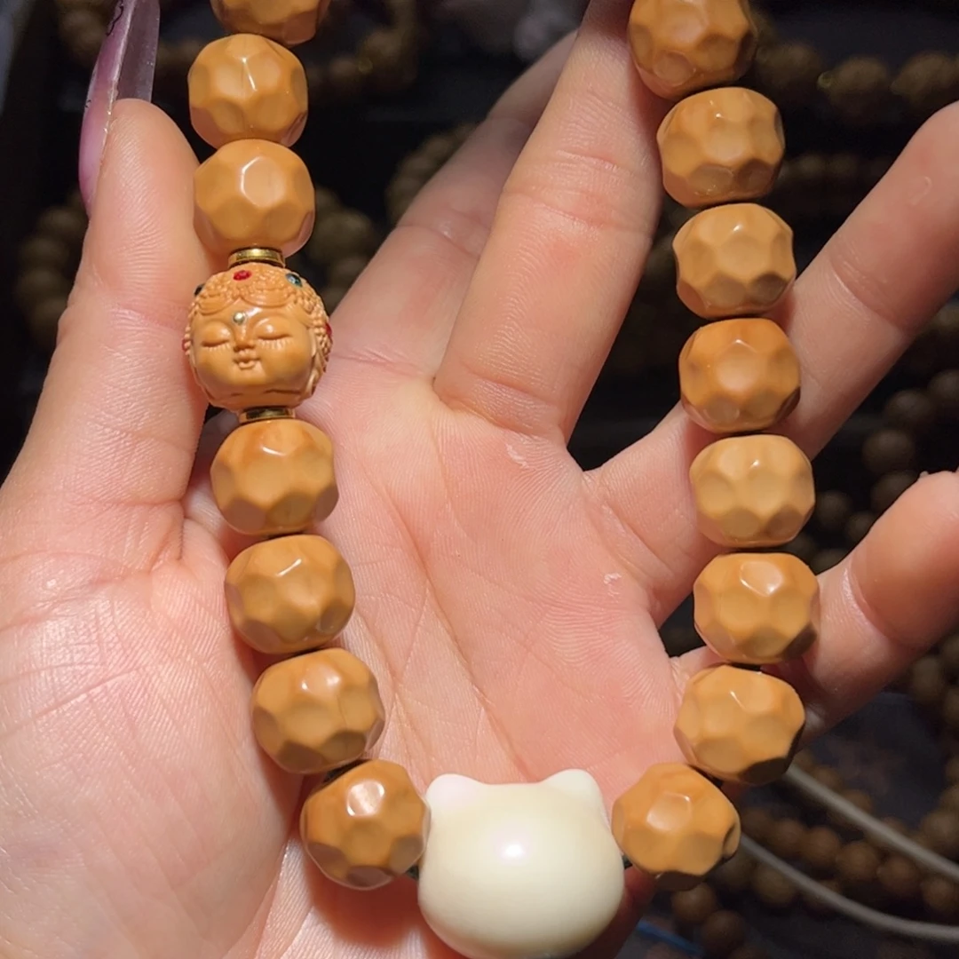 猴头核桃吊坠12+龙岩料雕刻奶酪手持全品无瑕无药