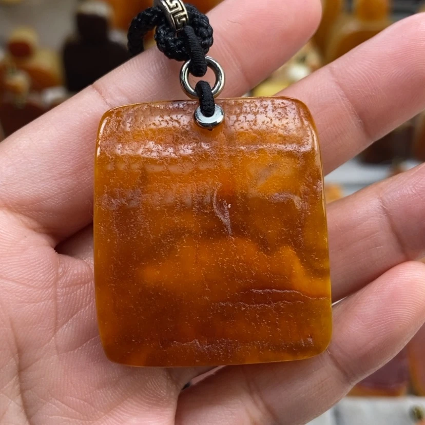 【闪购商品】琥珀颈饰未镶嵌