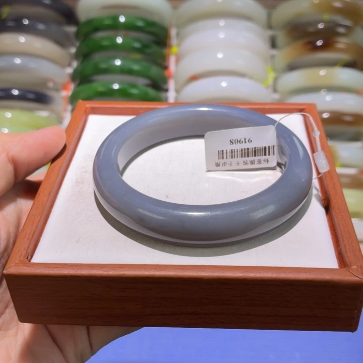 和田玉未镶嵌手镯56+