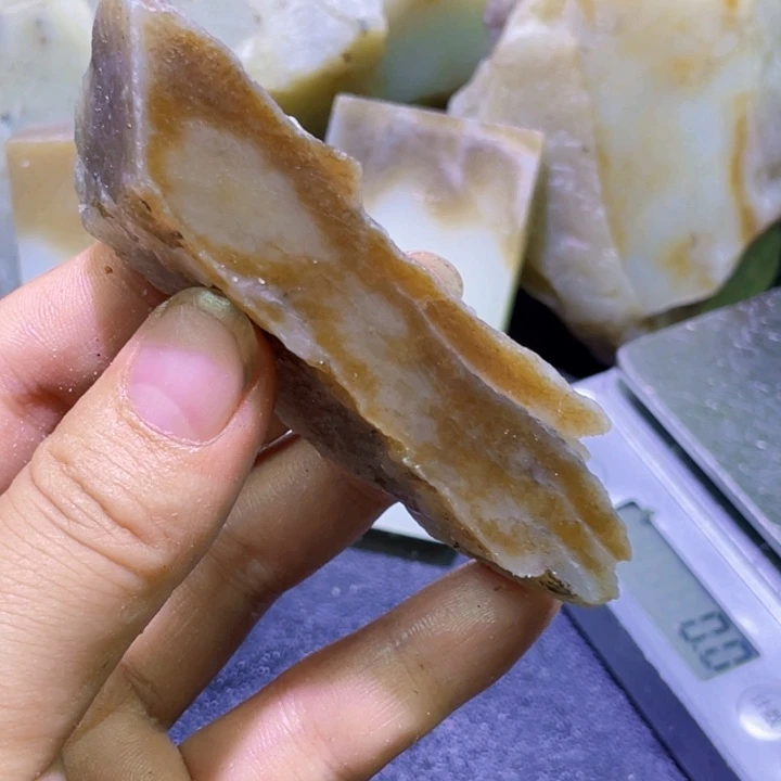 未镶嵌和田玉珠宝半成品