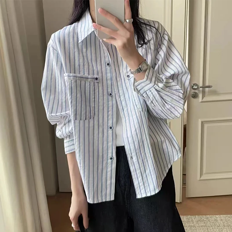 气质条纹双口袋设计长袖衬衫外套女秋季新款宽松百搭上衣休闲衬衣