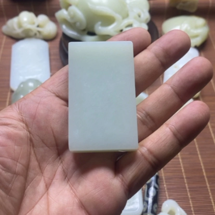 【闪购商品】和田玉未镶嵌挂件摄***容
