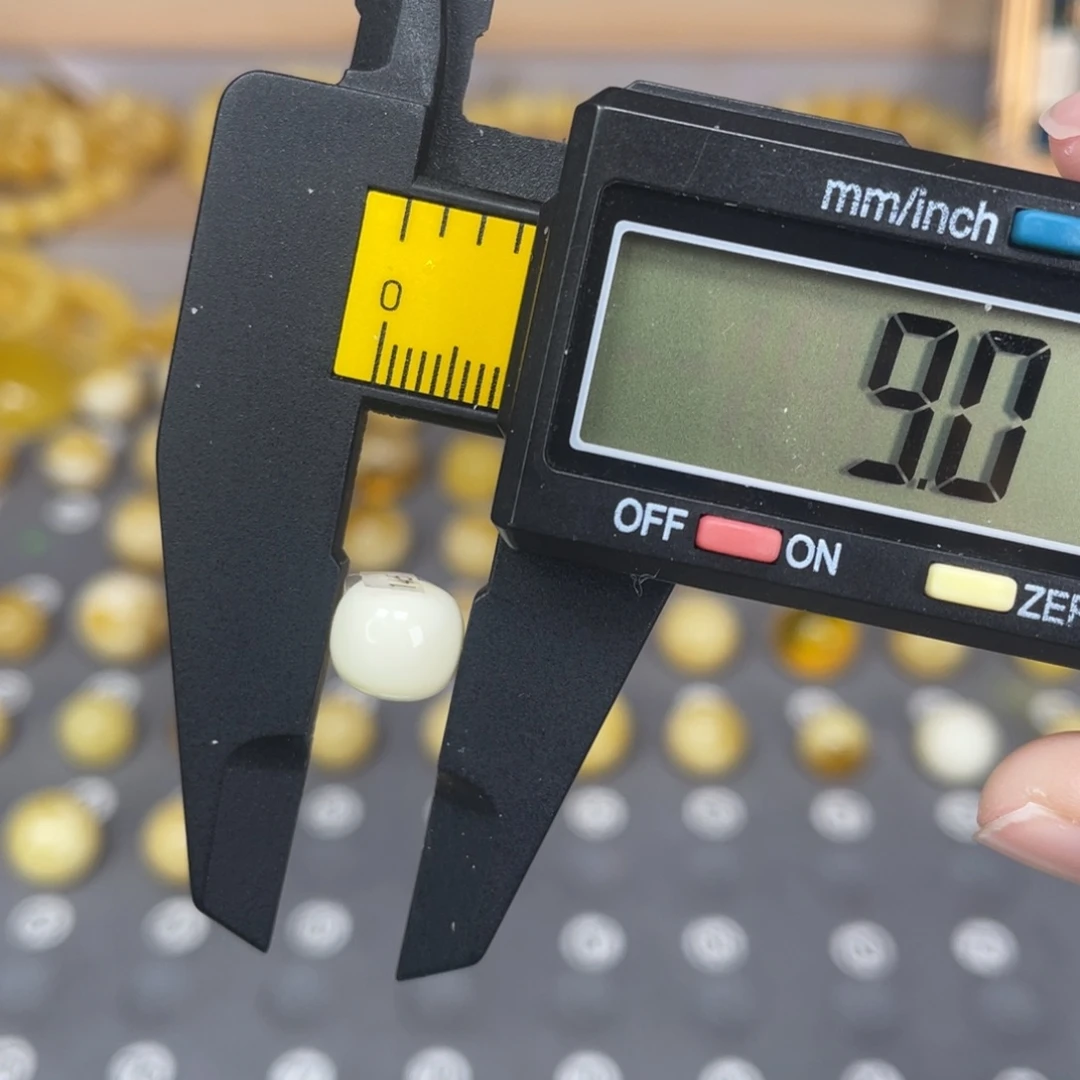 琥珀未镶嵌裸石65号