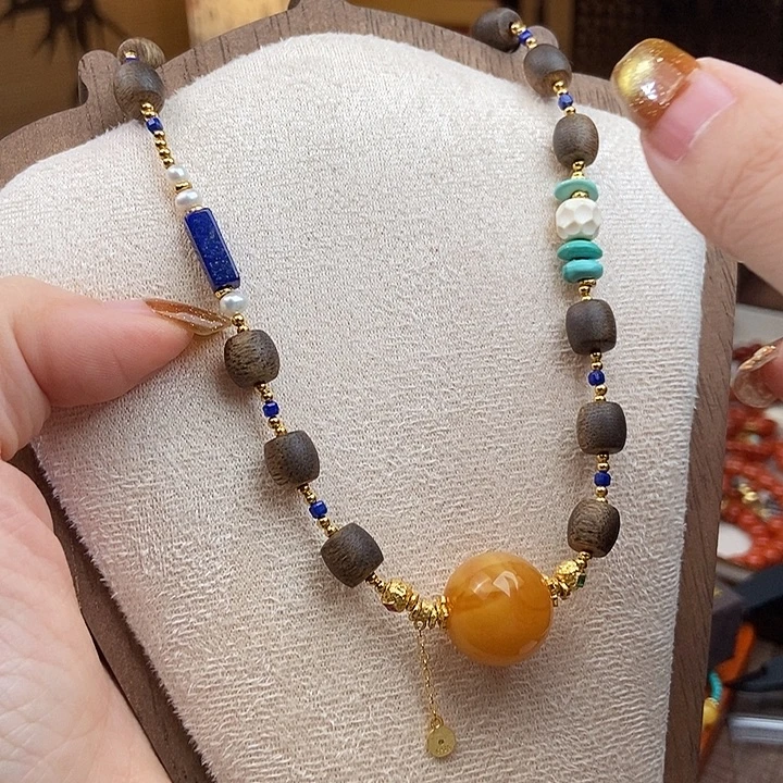 江***宝琥珀未镶嵌裸石天然蜜蜡项链