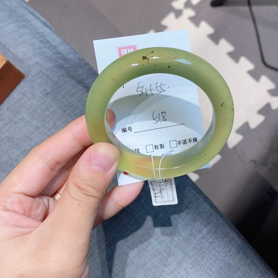 蛇纹石玉未镶嵌手镯米****)