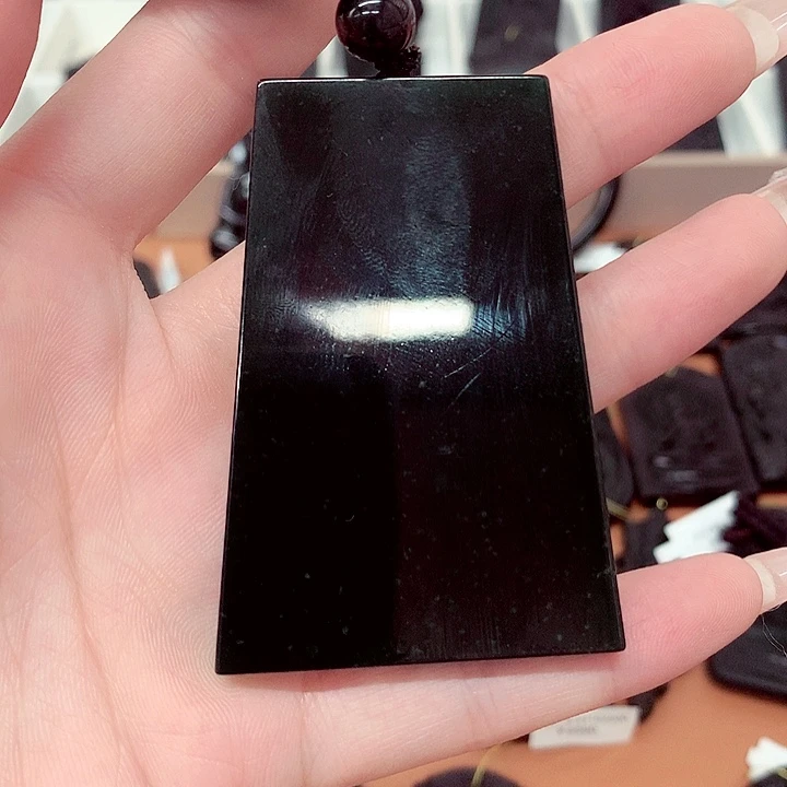 颈饰未镶嵌翡翠挂件