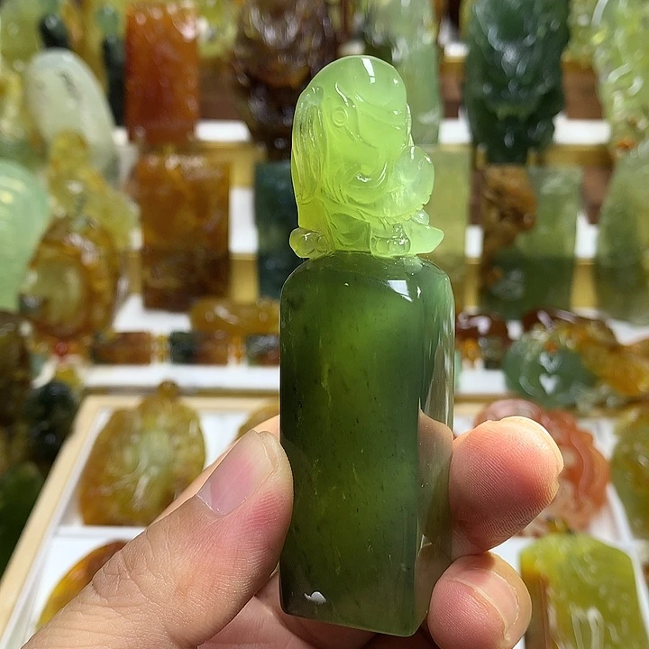 蛇纹石玉未镶嵌珠宝半成品