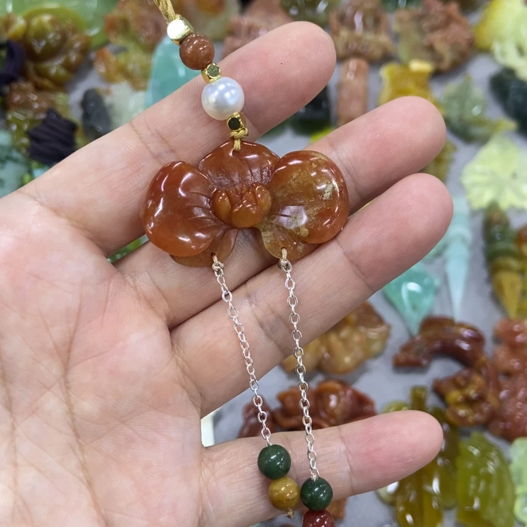 未镶嵌蛇纹石玉挂件