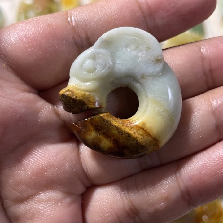 岫玉未镶嵌吊坠(不含链)