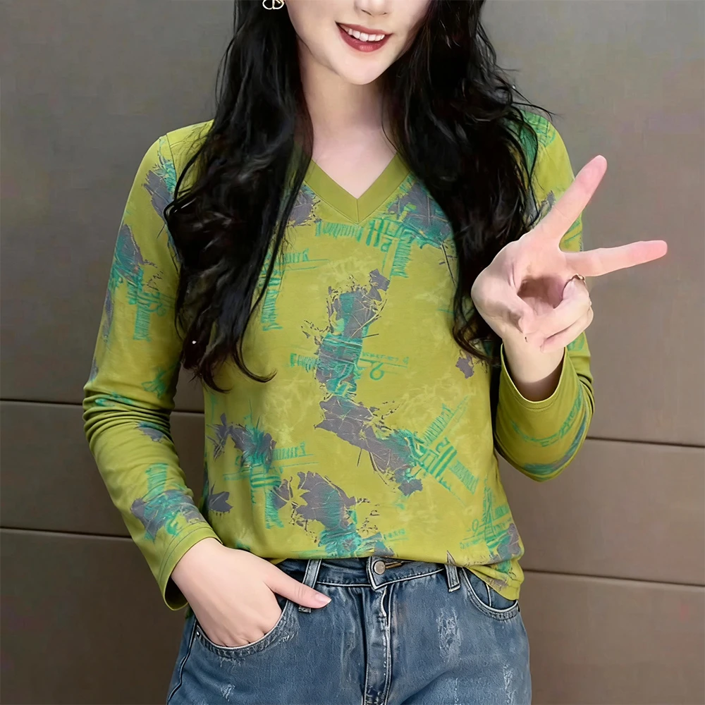 青山绿水/欧货减龄休闲百搭舒适个性V领长袖设计打底T恤上衣1829