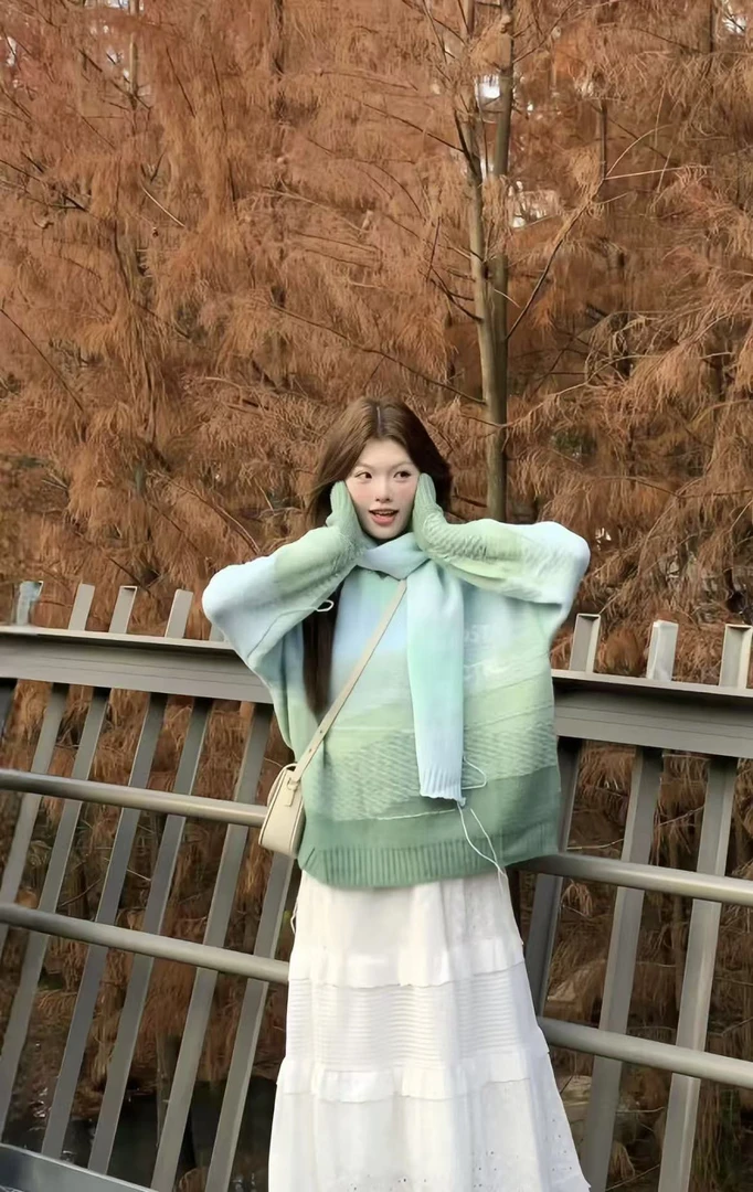 呆呆姐 LO流苏V领针织毛衣！每件都有一件围巾！正品保证超好看！