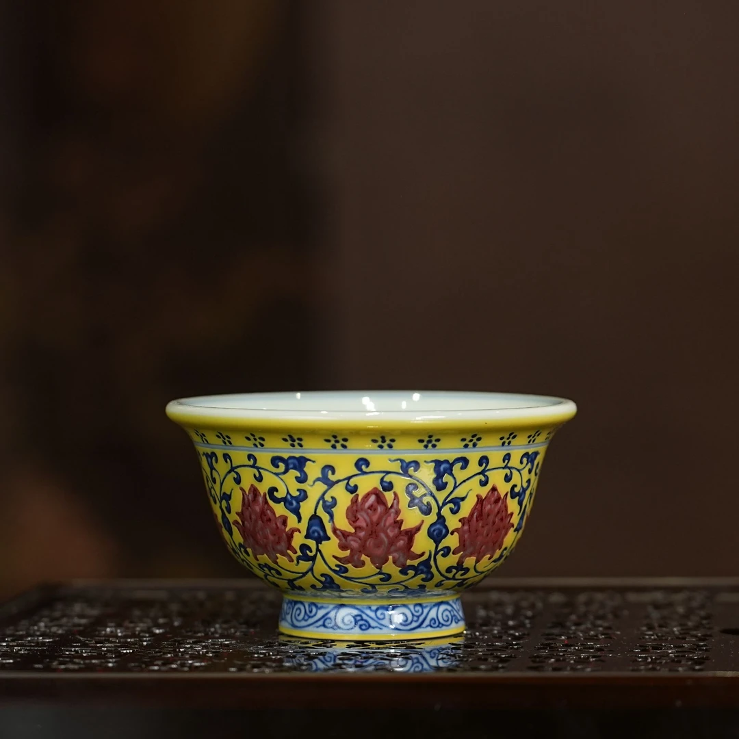 永明尚玩丨黄地青花心缠枝压手杯100ML 景德镇陶瓷纯手工茶杯茶具