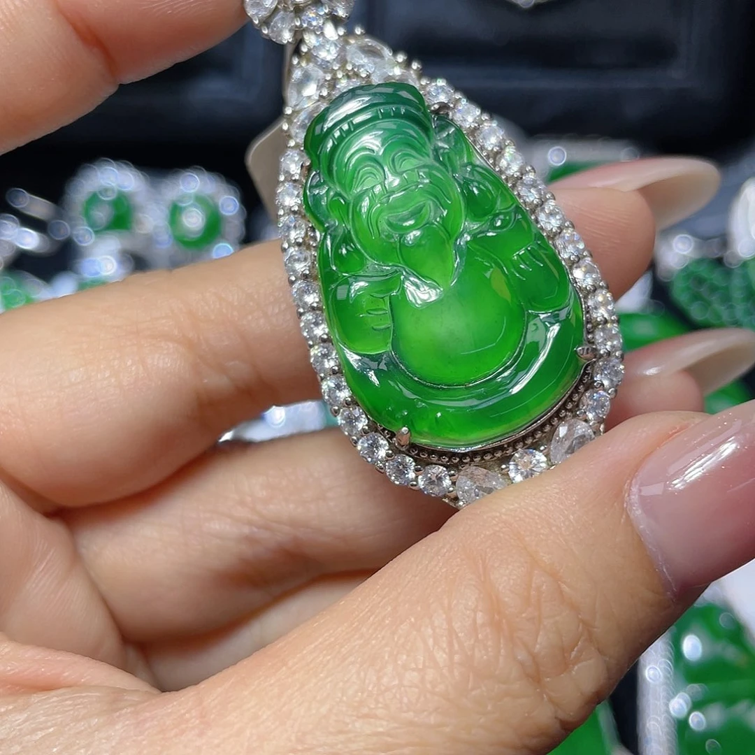 翡翠颈饰银S925镶嵌翡翠