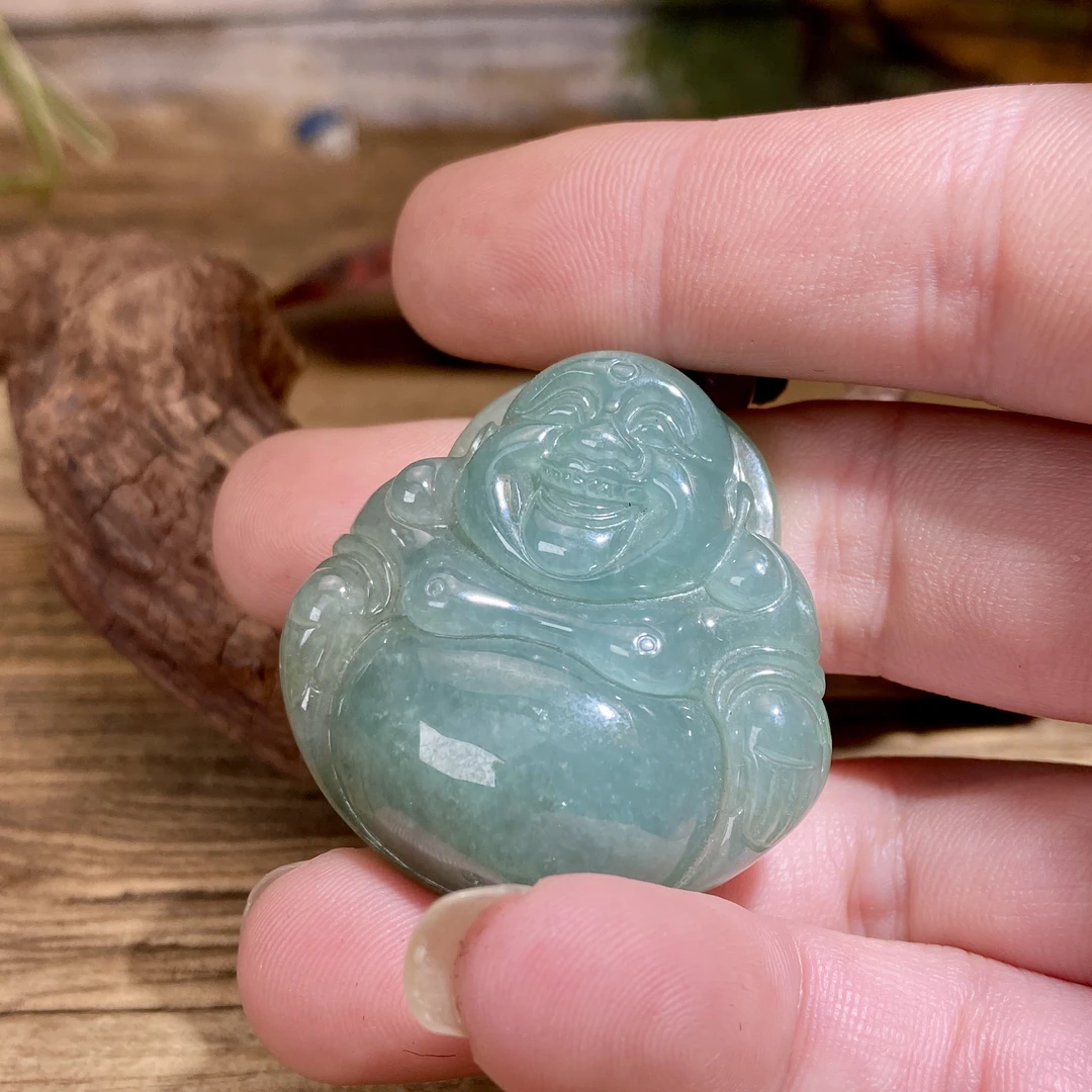 天然A货翡翠老坑油青笑佛