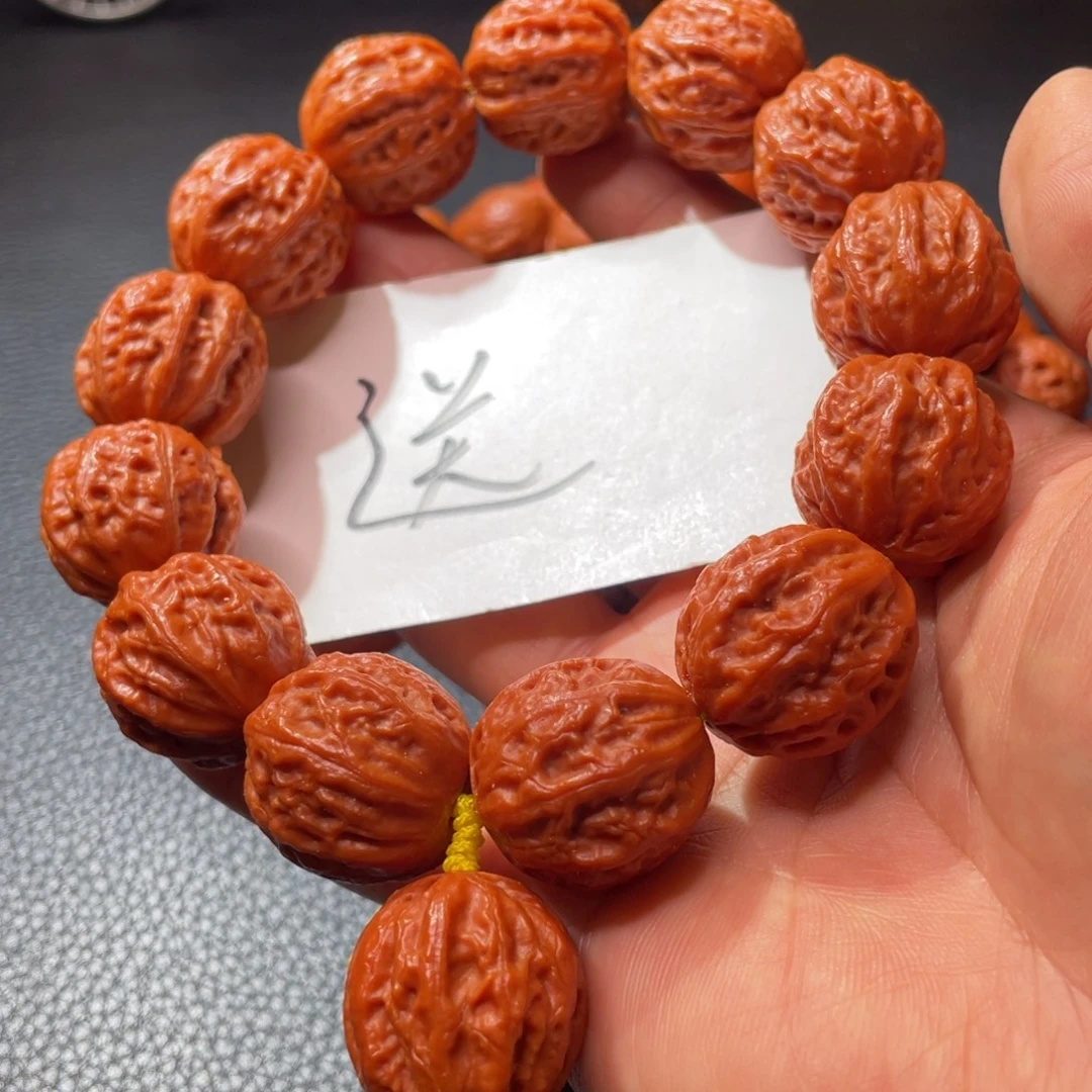 文玩核桃手串礼物