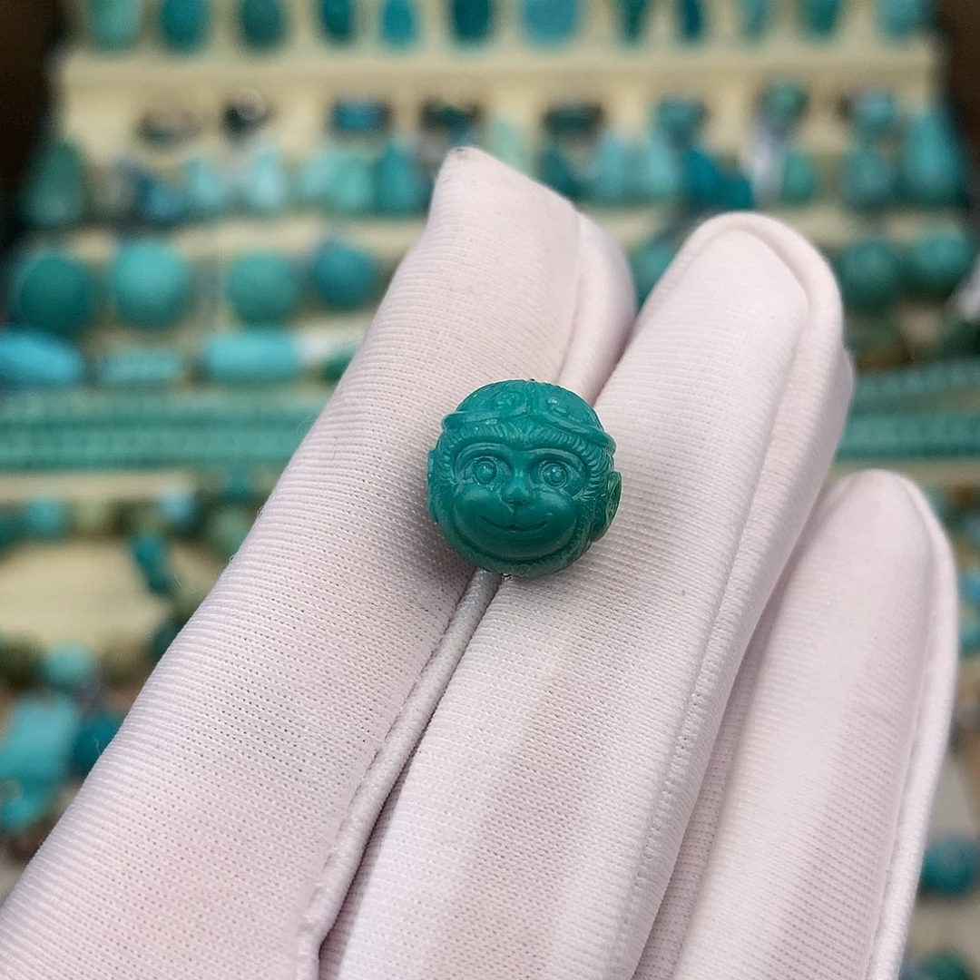 绿松石未镶嵌珠宝奇石12