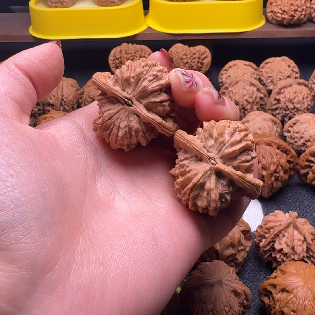 文玩核桃吊坠S****涛39朱雀