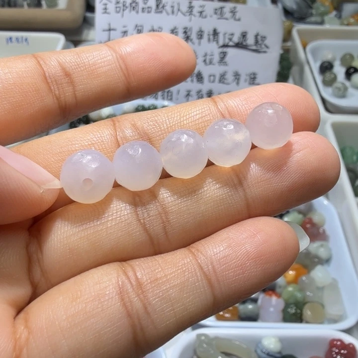 和田玉未镶嵌珠宝奇石