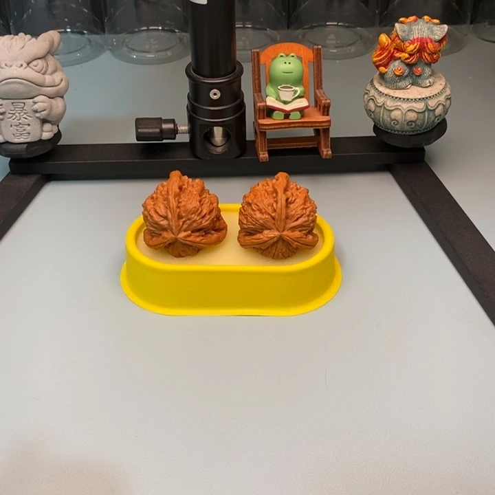 R***～吊坠文玩核桃42尺寸白狮子微修