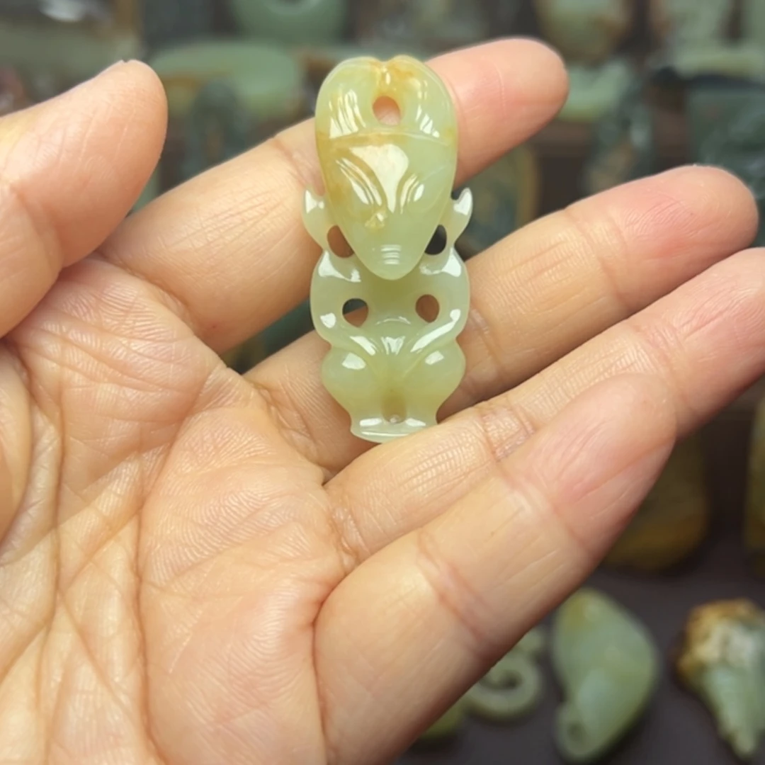 【闪购商品】岫岩河磨玉(透闪石质玉)未镶嵌颈饰