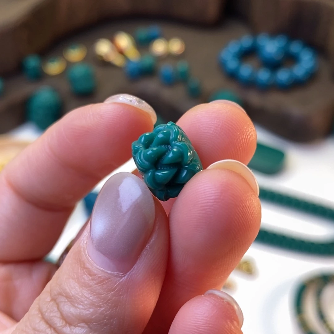 琉璃颈饰地狱色12mm吞噬