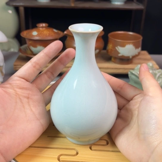 杯玉壶春，不带礼盒，