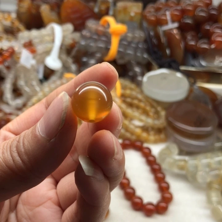 亦***景玛瑙/玉髓未镶嵌手链