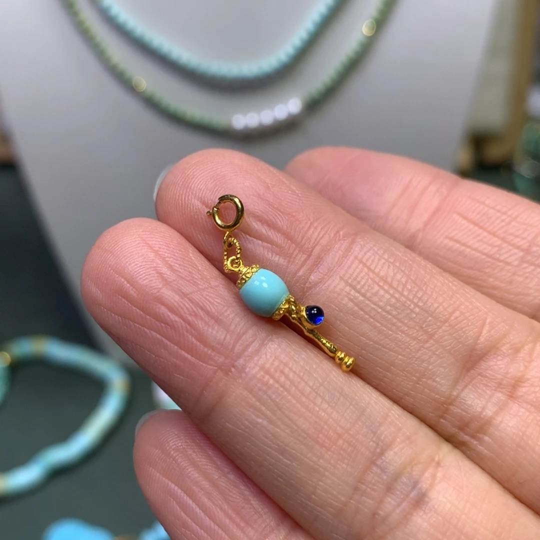 绿松石挂件18K金镶嵌