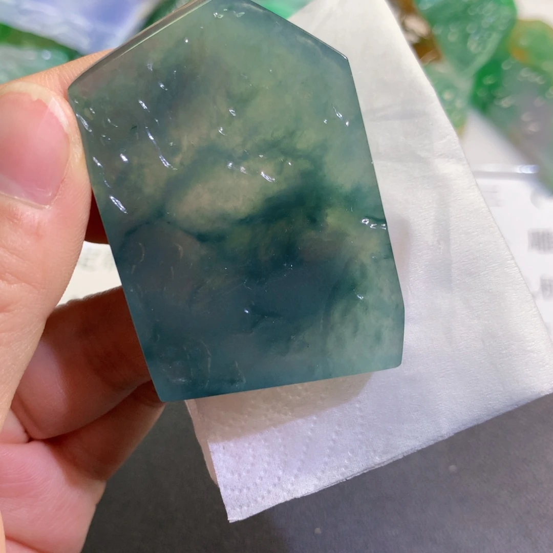 【闪购商品】翡翠吊坠(不含链)未镶嵌