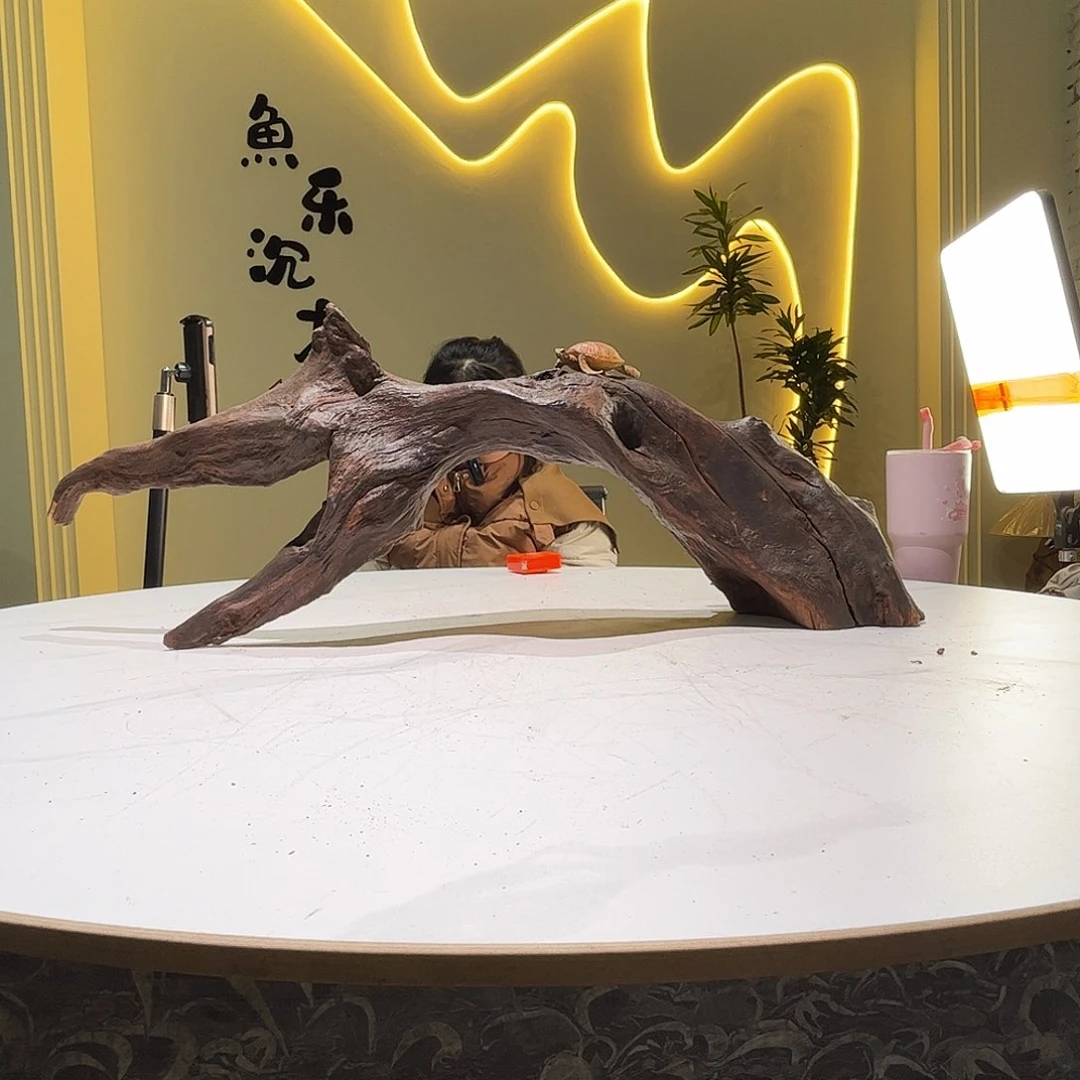 瓦当E***s会黄黑红水134。74 16 25