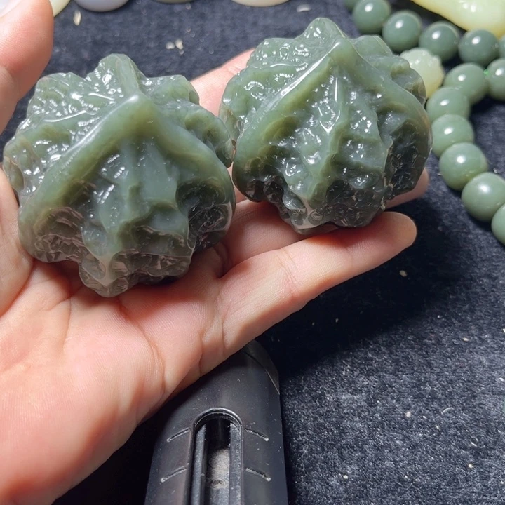 愈****手串未镶嵌和田玉