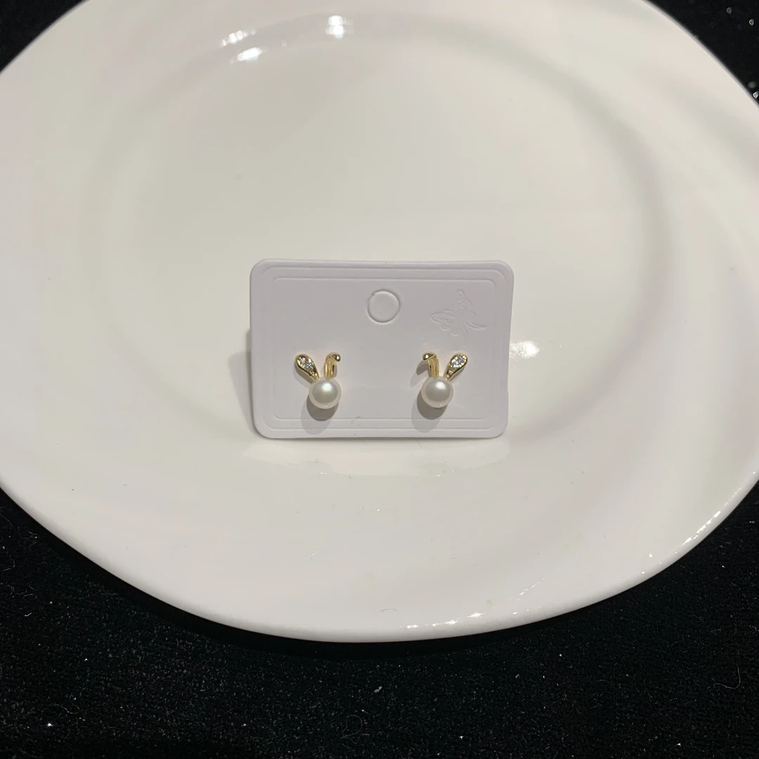 铜合金耳饰 Al6378兔子贝珠耳钉小众设计感简约高级感耳饰