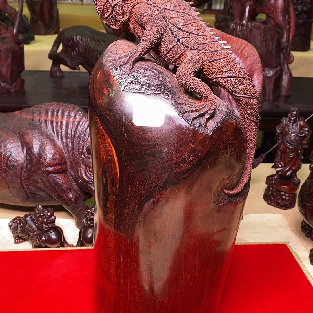 檀香紫檀（小叶紫檀）飞*