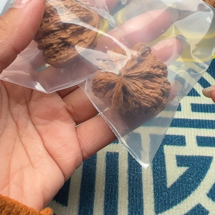 额***核桃文玩核桃秘闻
