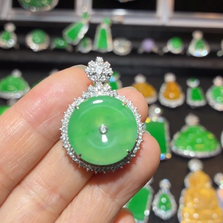 翡翠18K金镶嵌吊坠(不含链)翡翠