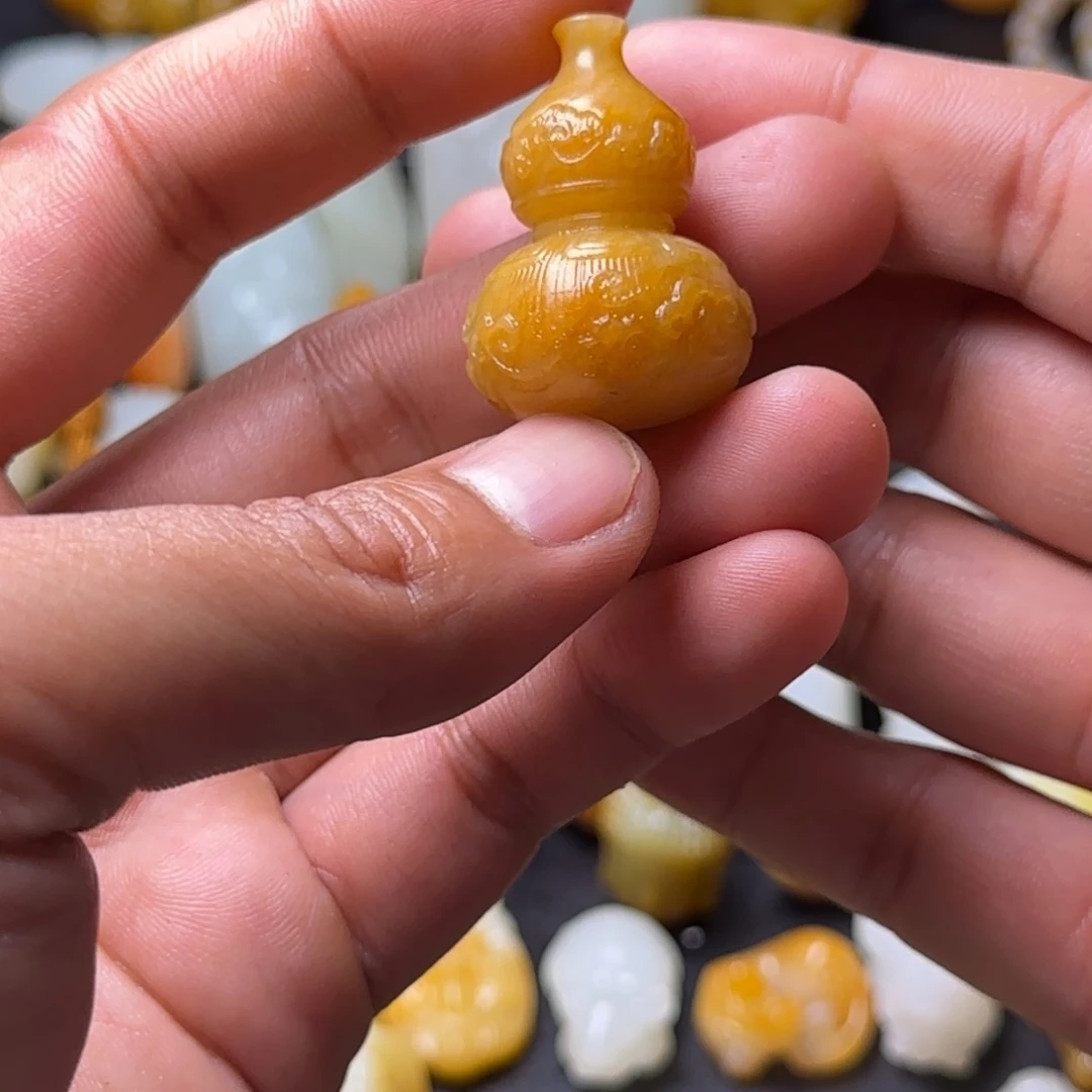 龙***龙和田玉未镶嵌吊坠(不含链)