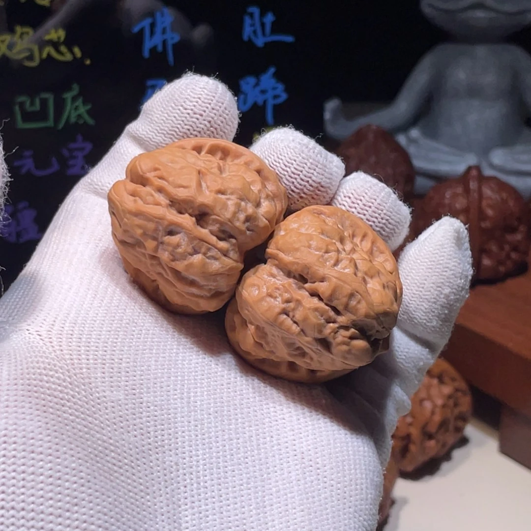 文玩核桃把件蛤蟆头.36.39.8263