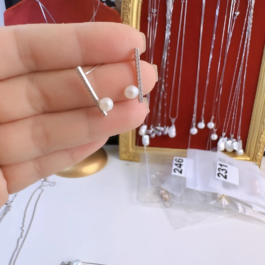 淡水珍珠颈饰银S925镶嵌224