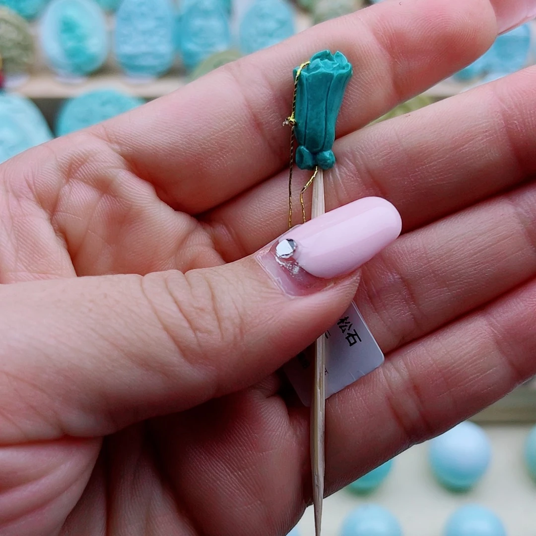 绿松石未镶嵌珠宝奇石