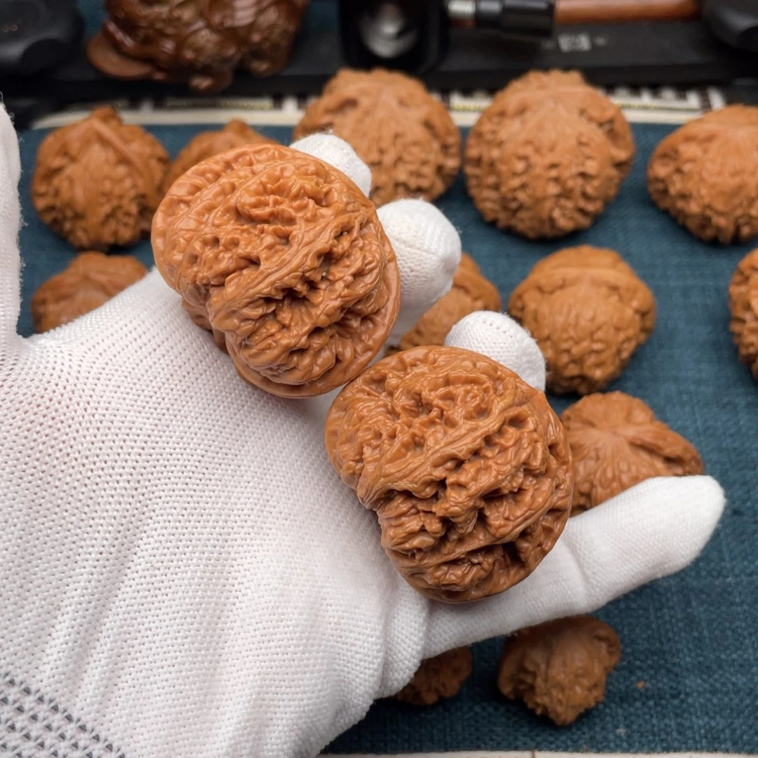 把件文玩核桃44红皮老树大粗筋