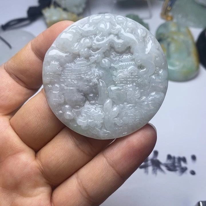 翡翠未镶嵌颈饰翡翠