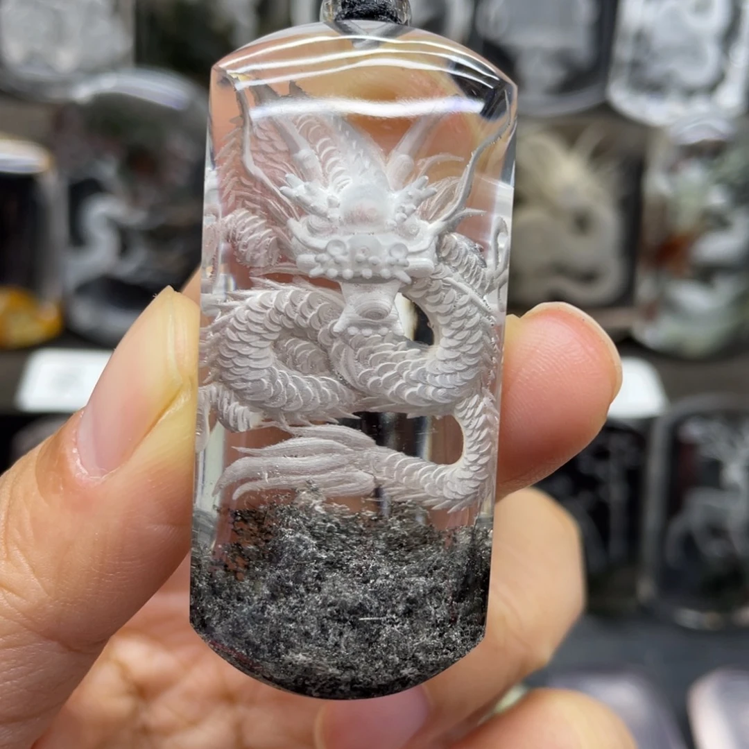 颈饰水晶未镶嵌龙