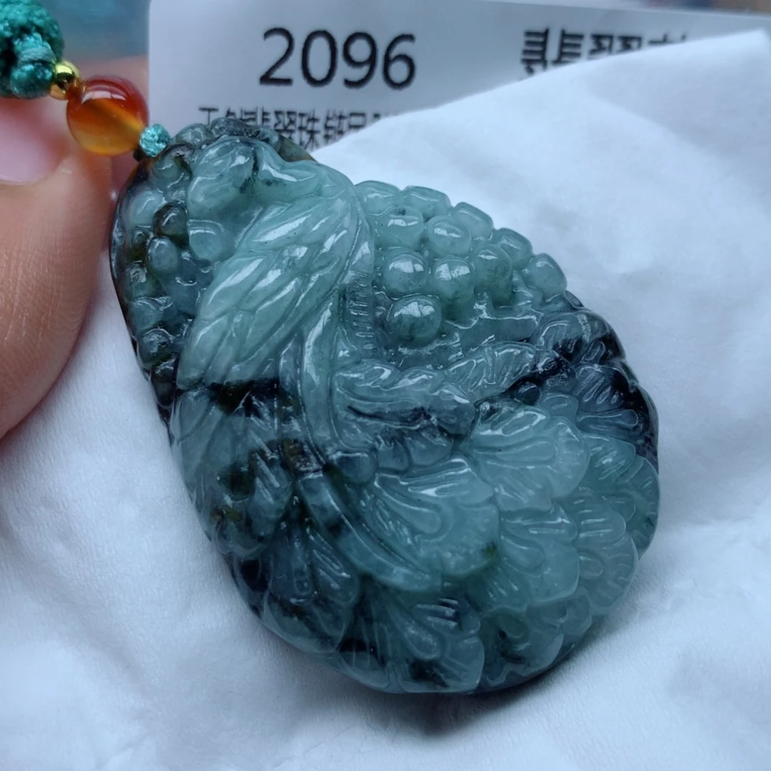 翡翠颈饰未镶嵌牌子