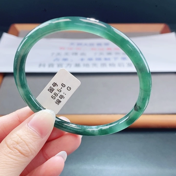 翡翠未镶嵌手镯翡翠手镯12