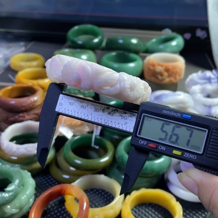 石英岩玉手镯未镶嵌