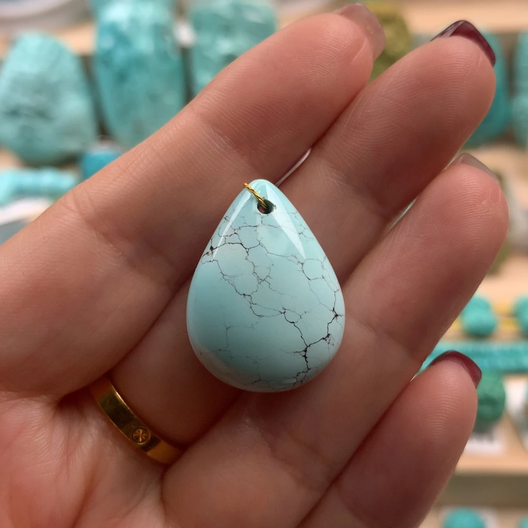 绿松石吊坠未镶嵌