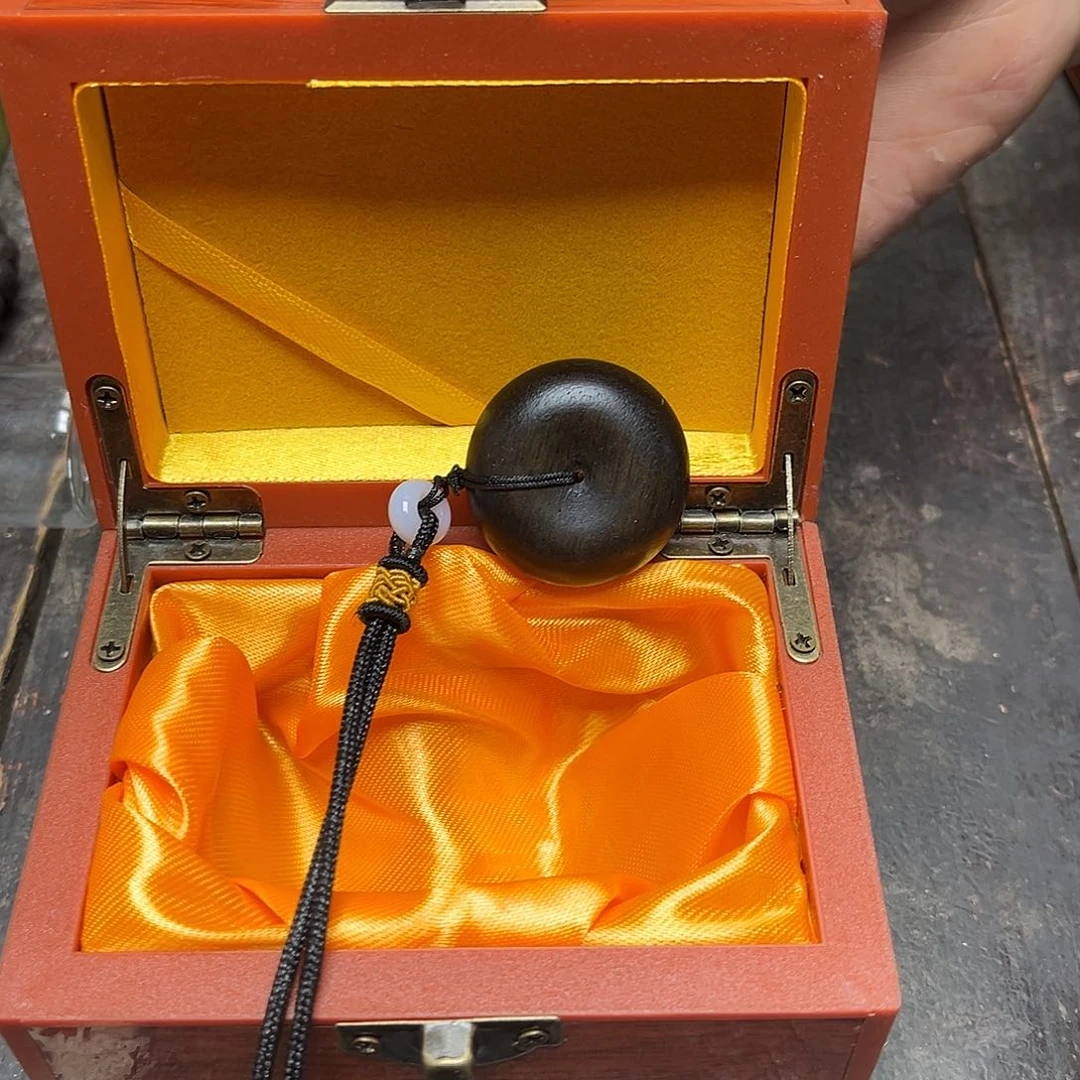 大叶紫檀（黑酸枝木类）